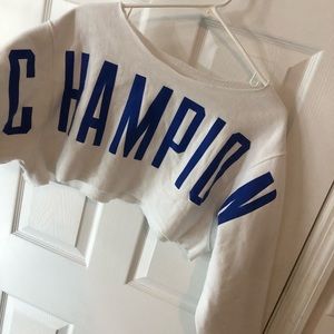 Cropped champion crew neck